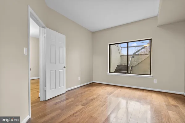 $3,300 | 11292 Harbor Court, Unit 1292, Reston, VA 20191