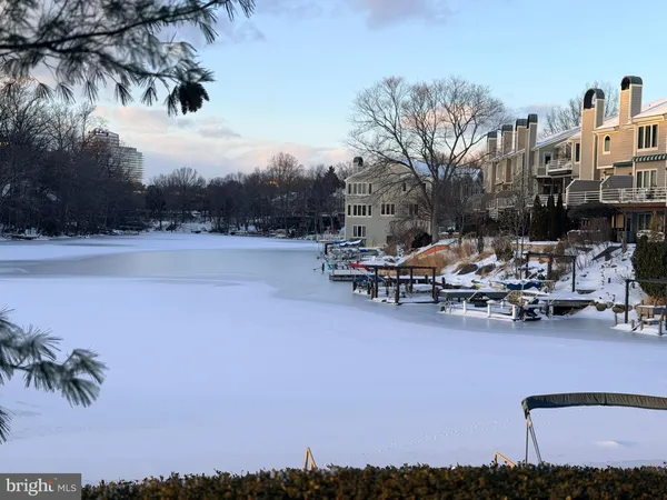 $3,300 | 11292 Harbor Court, Unit 1292, Reston, VA 20191