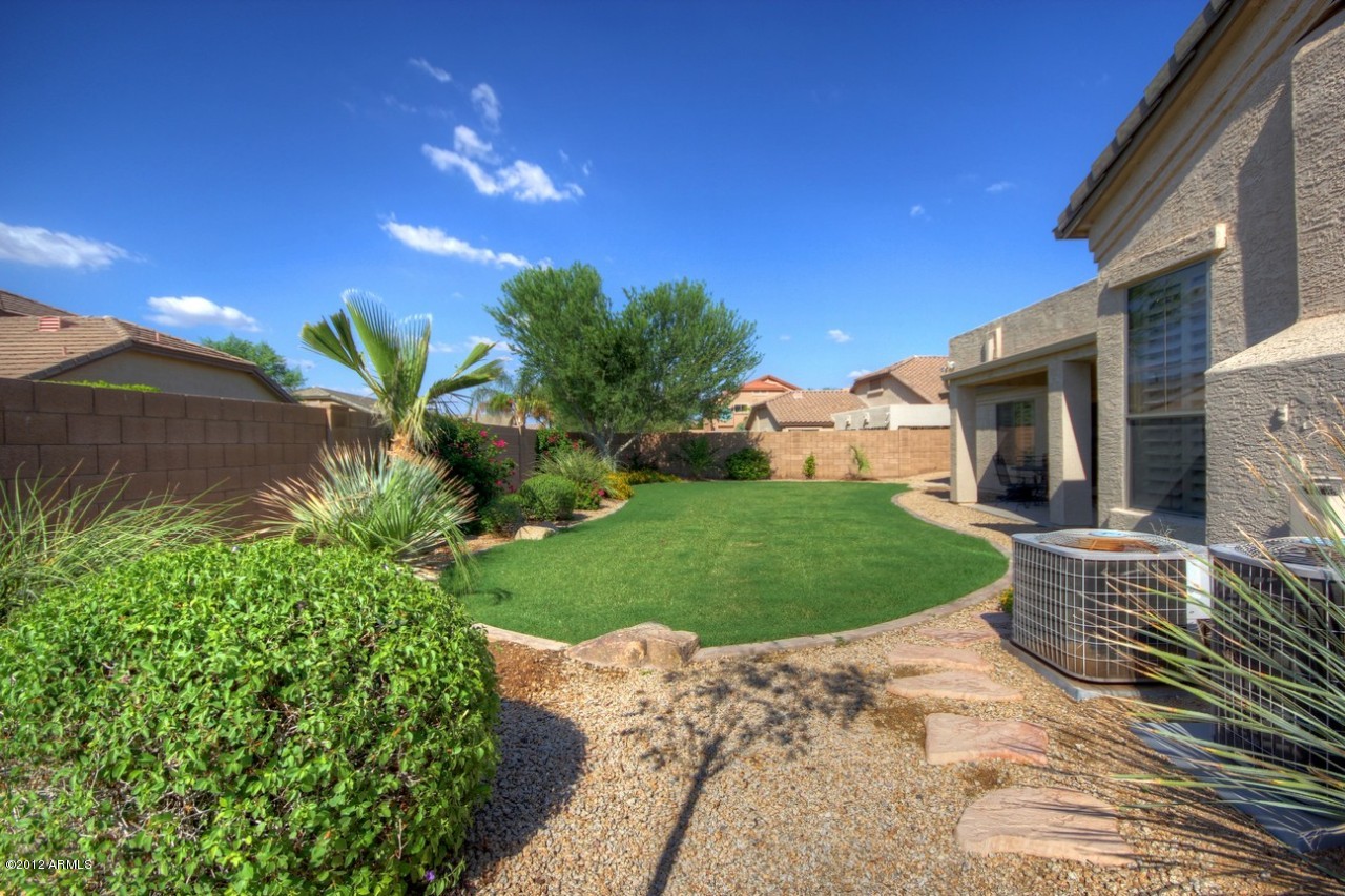 3286 East Kimball Road Gilbert, AZ 85297 - Photo 31 of 34 30Backyard 1