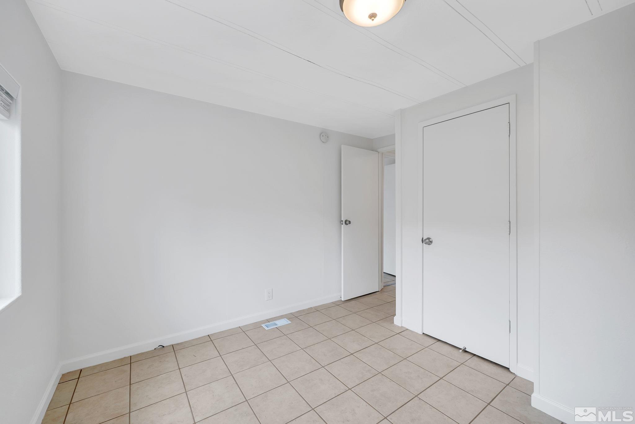 2177 Barberry Way Reno, NV 89512 - Photo 22 of 27 a view of an empty room