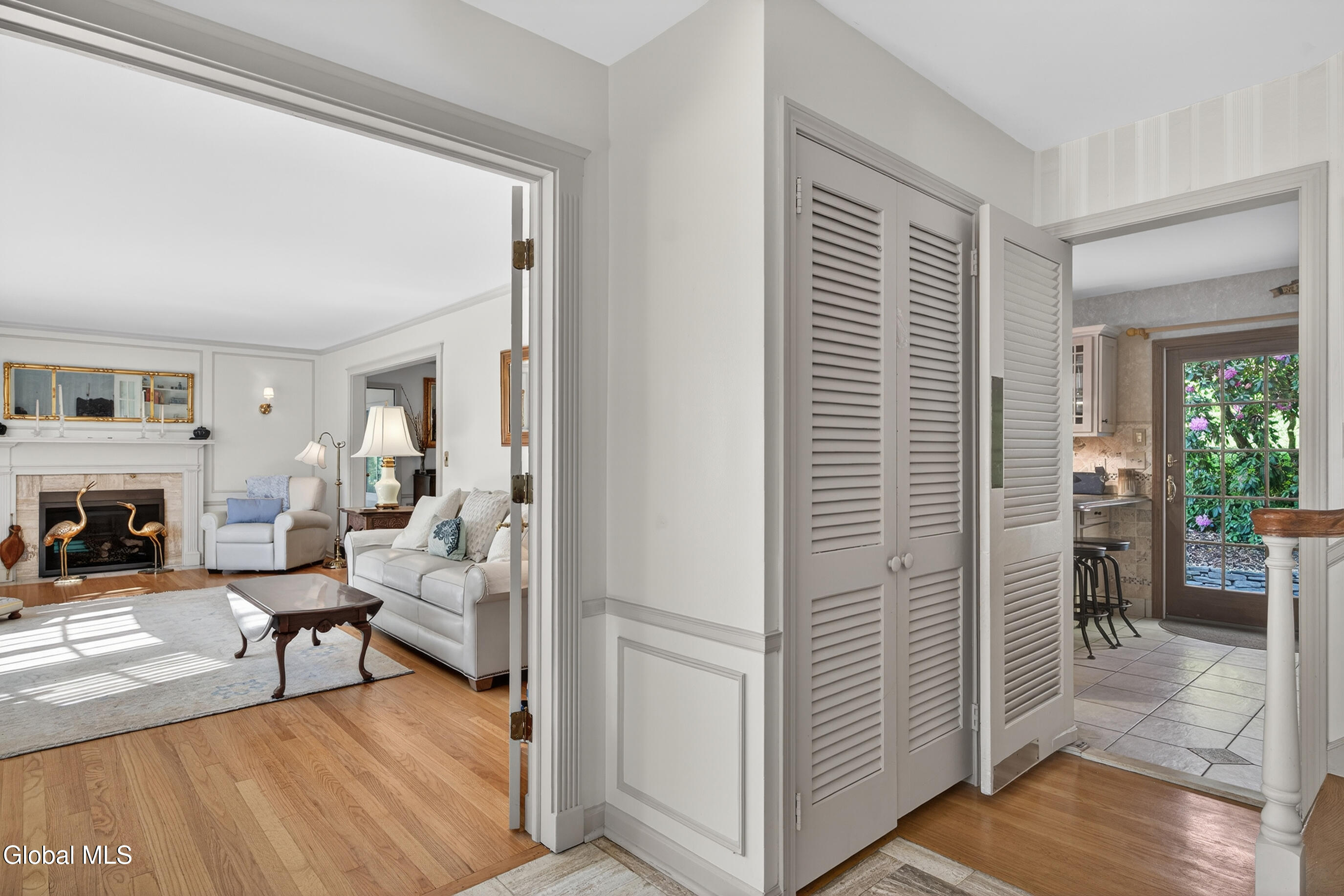 1334 Ruffner Road Niskayuna, NY 12309 - Photo 4 of 91 027-1334-Ruffner-Road-Niskayuna-NY-12309