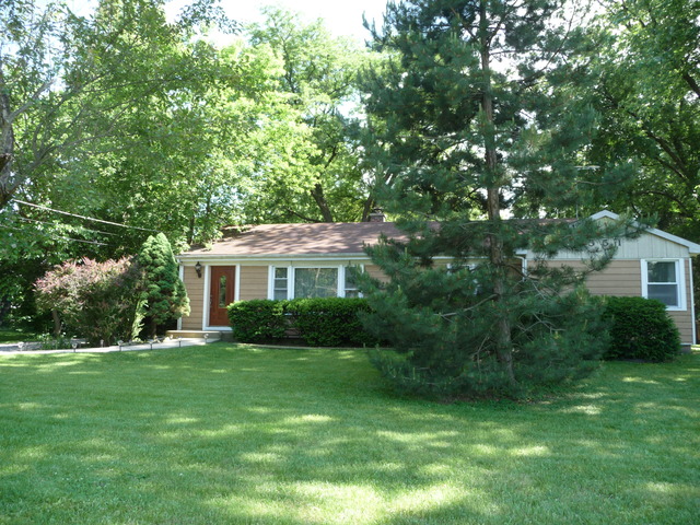 551 West Helen Road Palatine, IL 60067 - Photo 1 of 12
