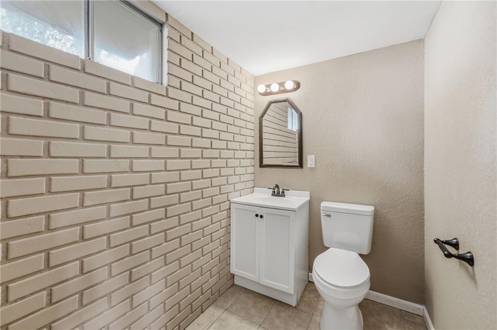 305 Southwest Marion Lane Lee's Summit, MO 64081 - Photo 32 of 39