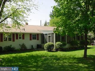 522 Winchester Road Warminster, PA 18974 - Photo 6 of 6 Gallery Image 6