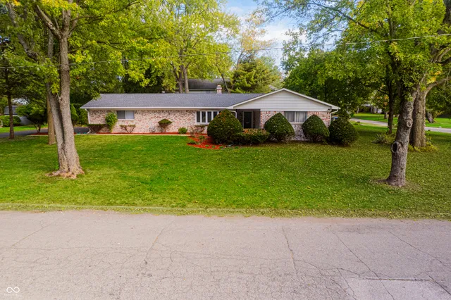 $315,000 | 1146 Fairway Drive, Indianapolis, IN 46260