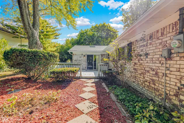 $315,000 | 1146 Fairway Drive, Indianapolis, IN 46260