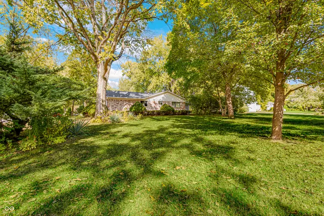 $315,000 | 1146 Fairway Drive, Indianapolis, IN 46260