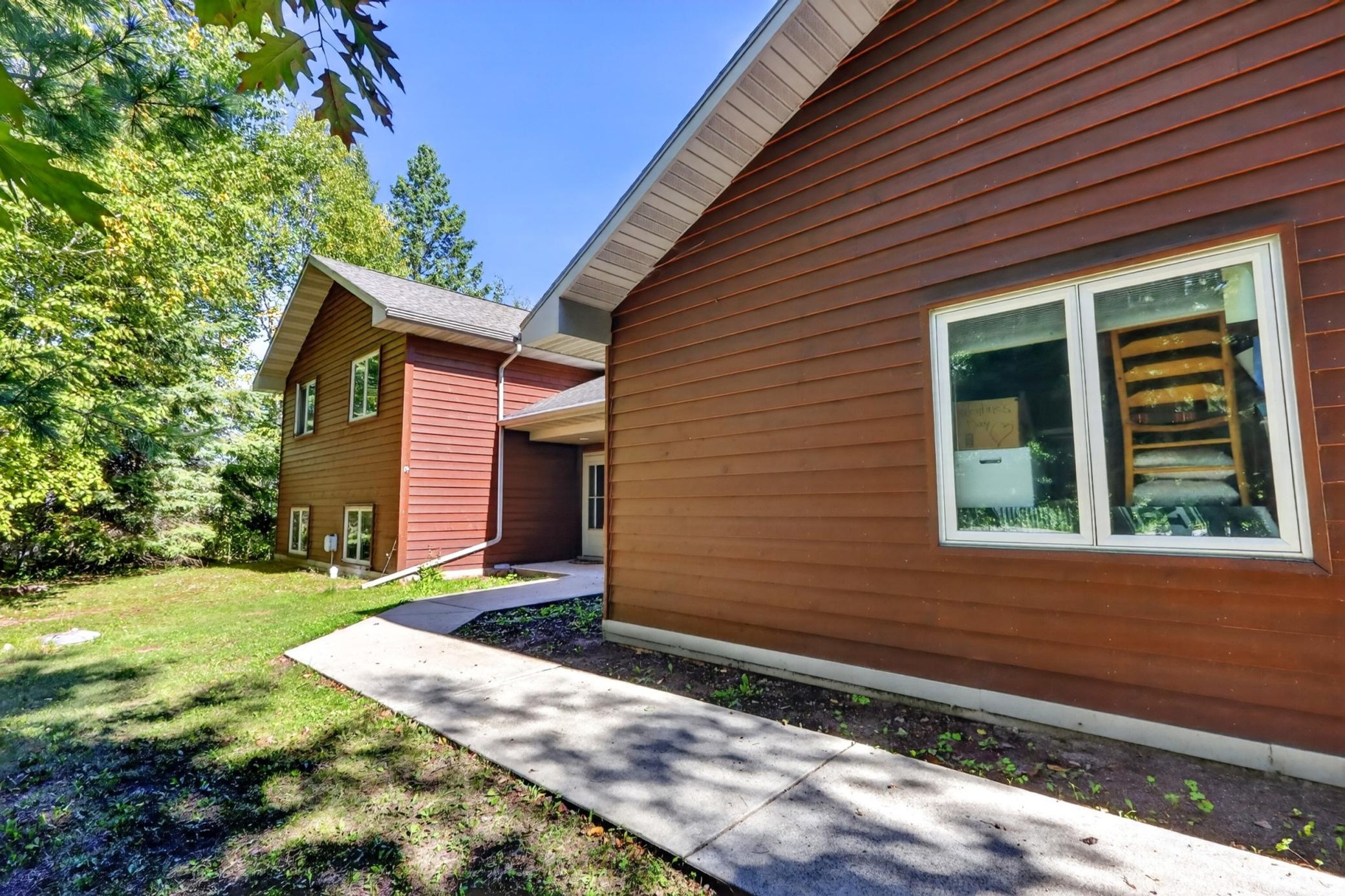 112 Bay Road Coleraine, MN 55722 - Photo 2 of 47 Gallery Image 2