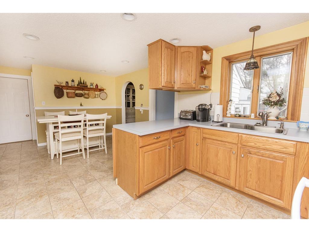4 Sweet Hill Road Plaistow, NH 03865 - Photo 3 of 34 Gallery Image 3