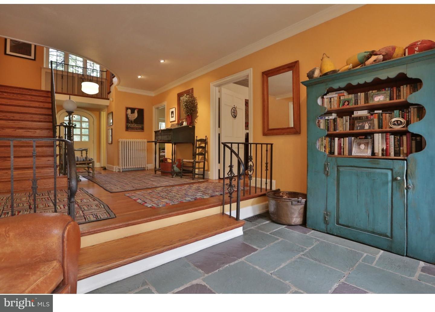 16 West Bells Mill Road Philadelphia, PA 19118 - Photo 5 of 25 Foyer