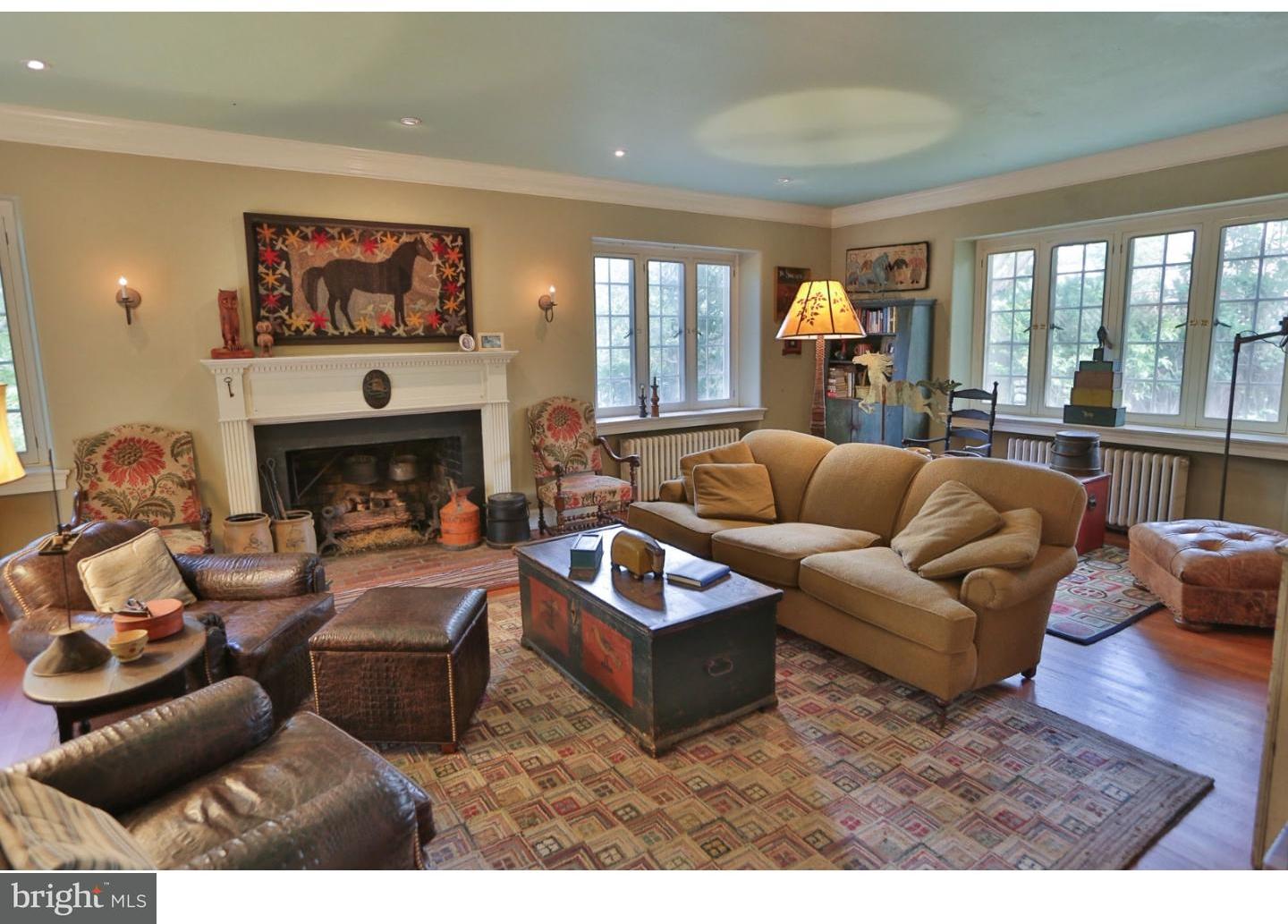 16 West Bells Mill Road Philadelphia, PA 19118 - Photo 8 of 25 Living Room