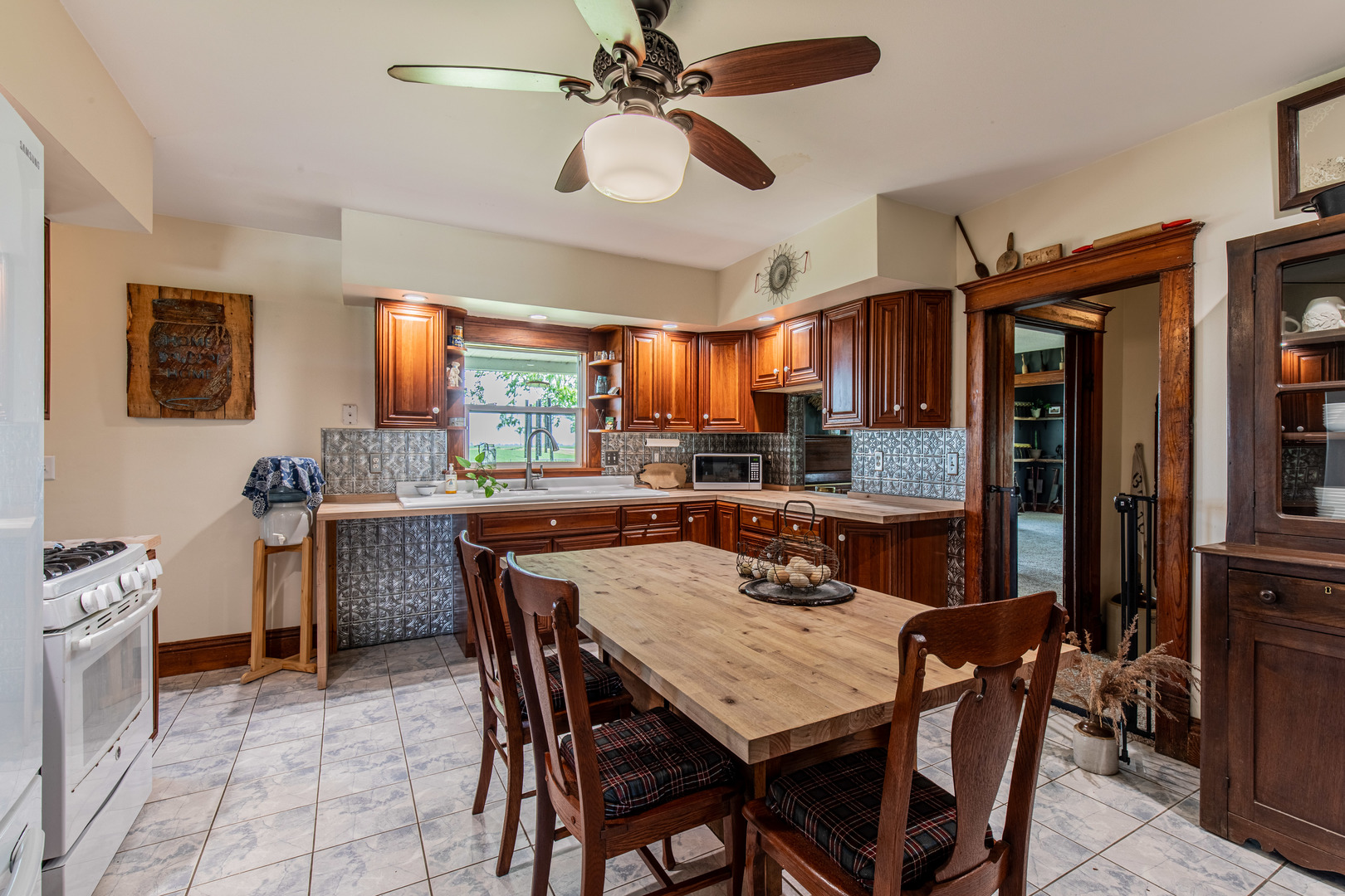 4116 East 13th Road Earlville, IL 60518 - Photo 8 of 47 Gallery Image 8