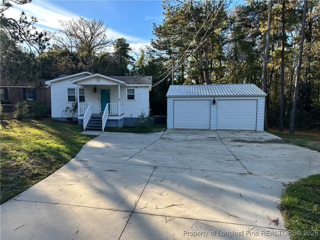 $925 | 2986 Doc Brown Road, Raeford, NC 28376