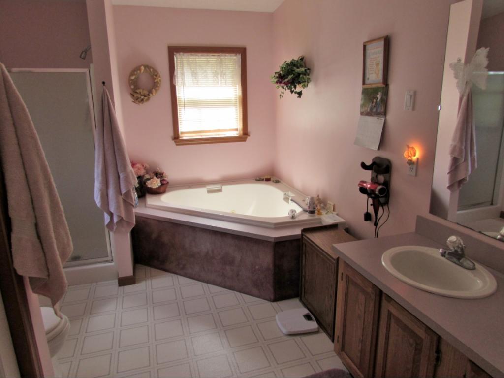 180 Pixley Road Chenango Forks, NY 13746 - Photo 10 of 28 Gallery Image 10