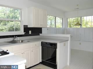 3607 Sterling Road, Unit 129 Yardley, PA 19067 - Photo 3 of 6 Gallery Image 3