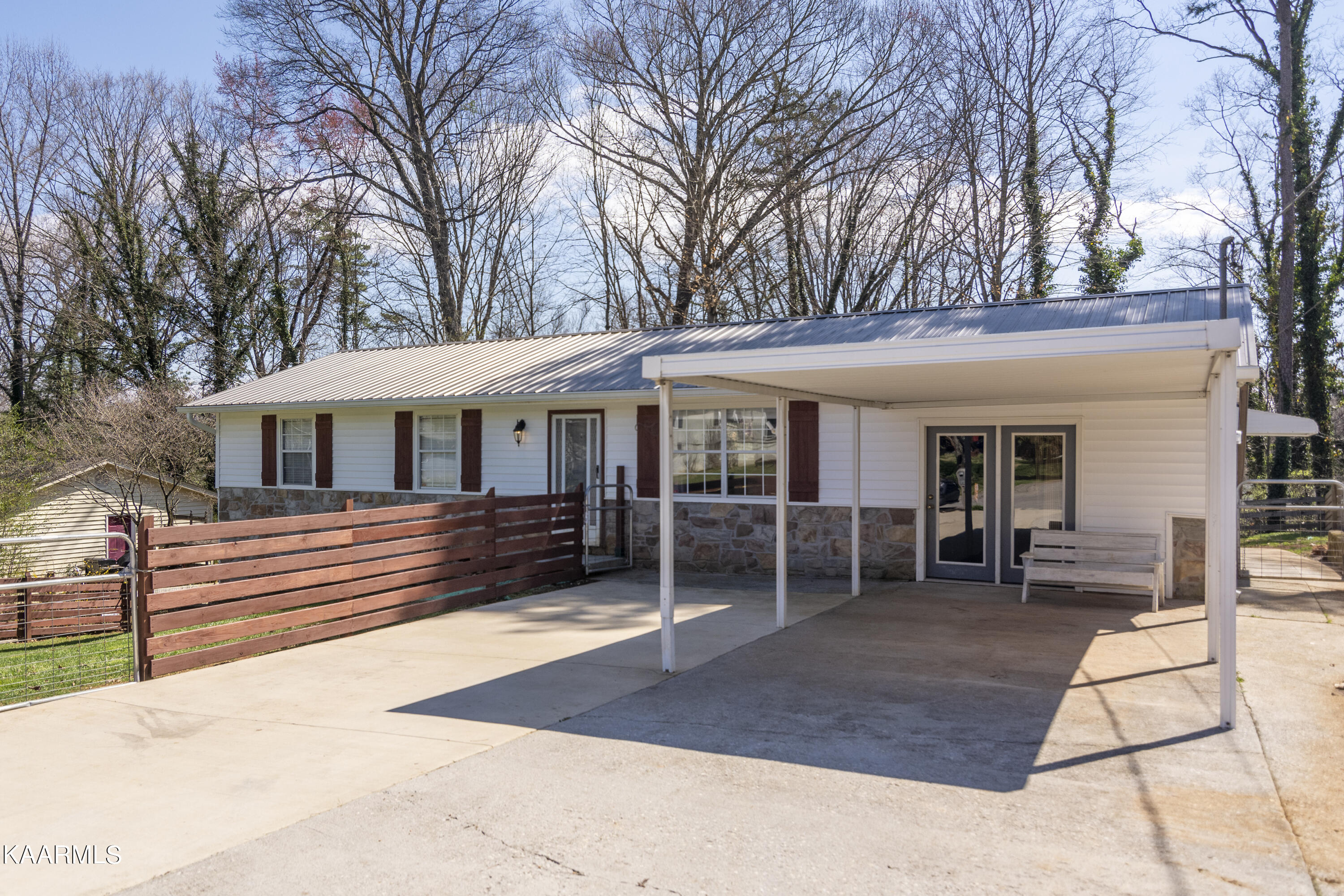 5108 Middle Ridge Lane Knoxville, TN 37921 - Photo 1 of 24 5108 Middle Ridge_01