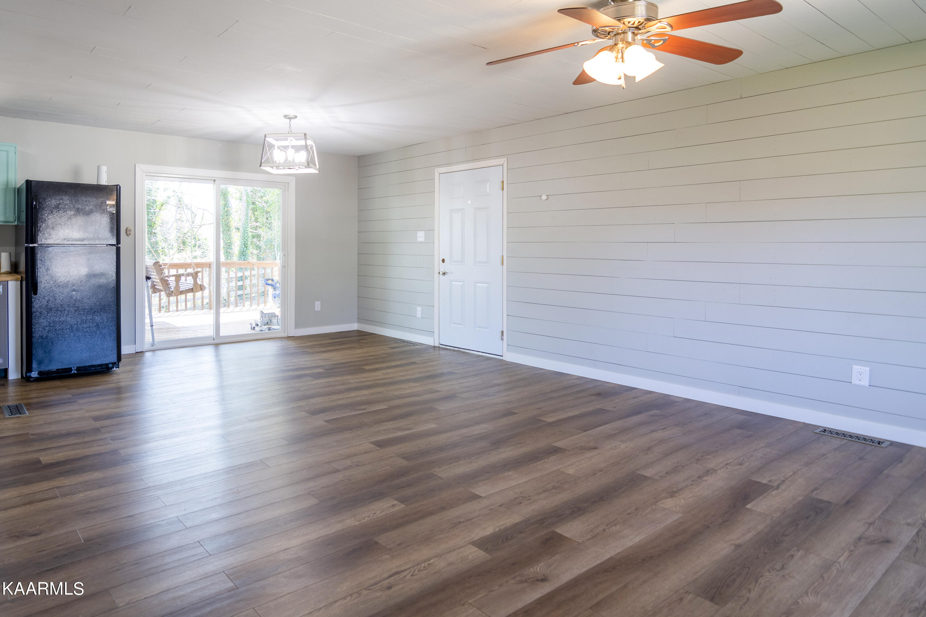 5108 Middle Ridge Lane Knoxville, TN 37921 - Photo 8 of 24 5108 Middle Ridge_08