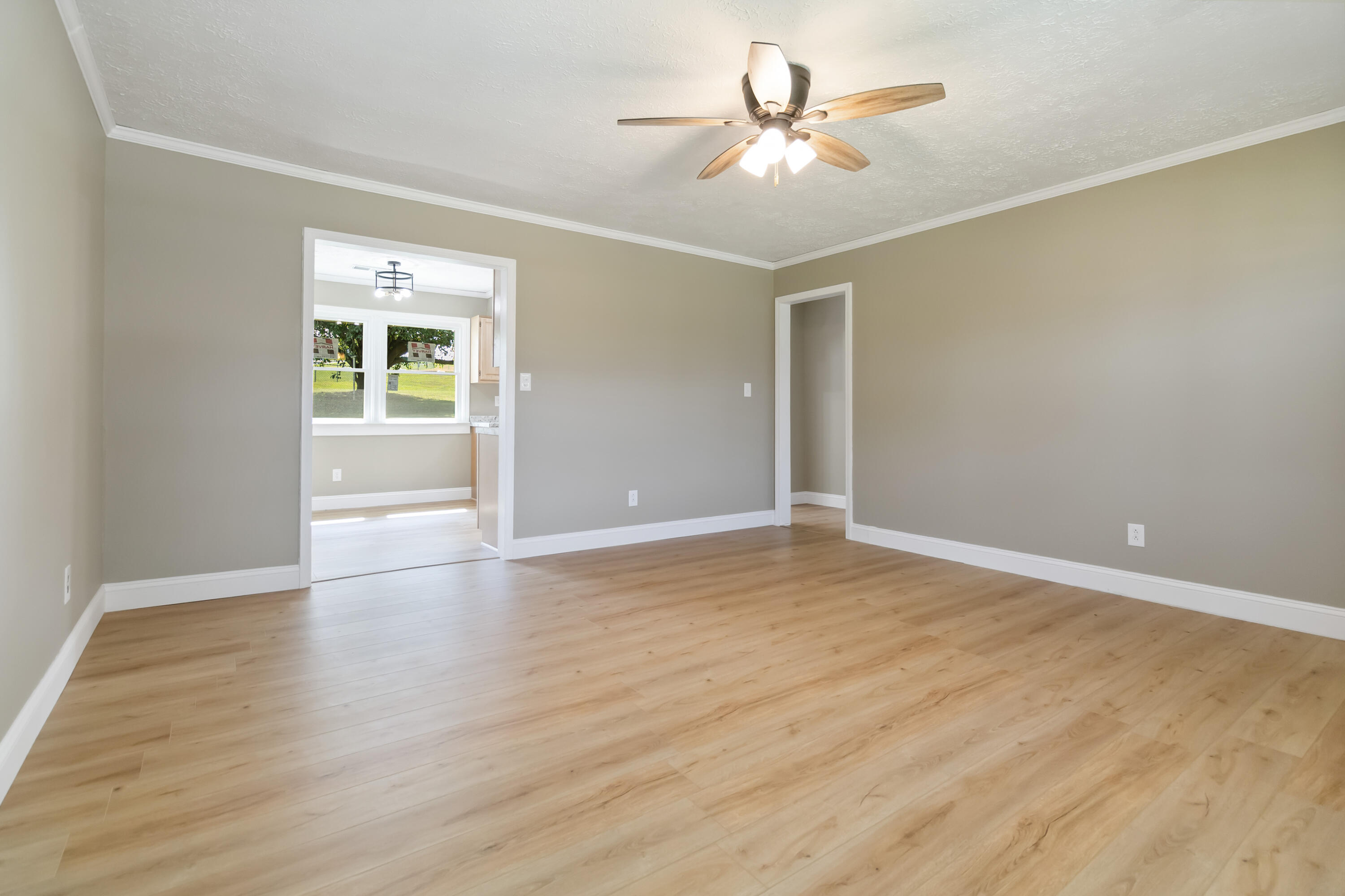 4492 Chestnut Grove Road Brodhead, KY 40409 - Photo 4 of 31 005