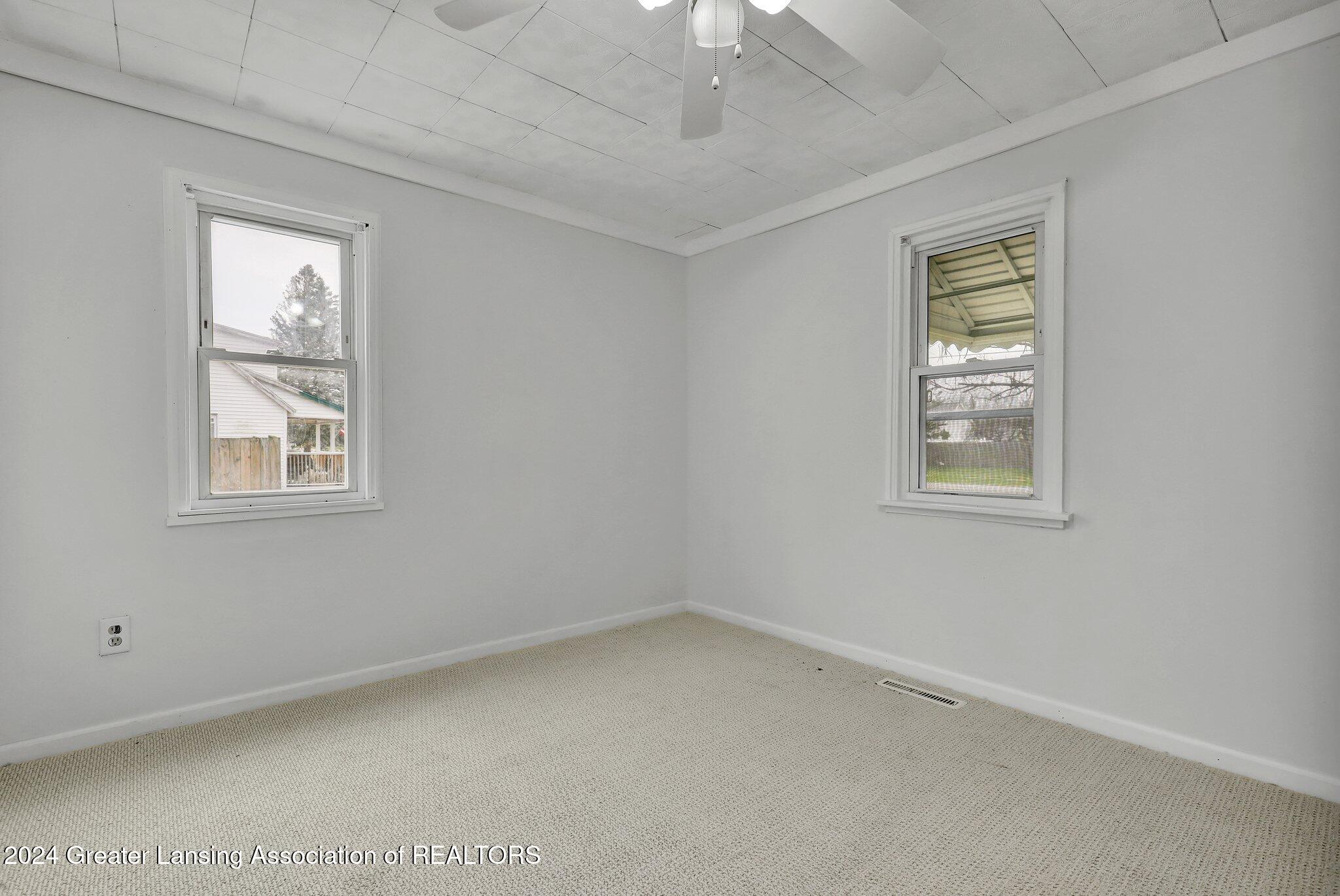 2210 Washington Road Lansing, MI 48911 - Photo 12 of 23 12-web-or-mls-Open Ended Media-12