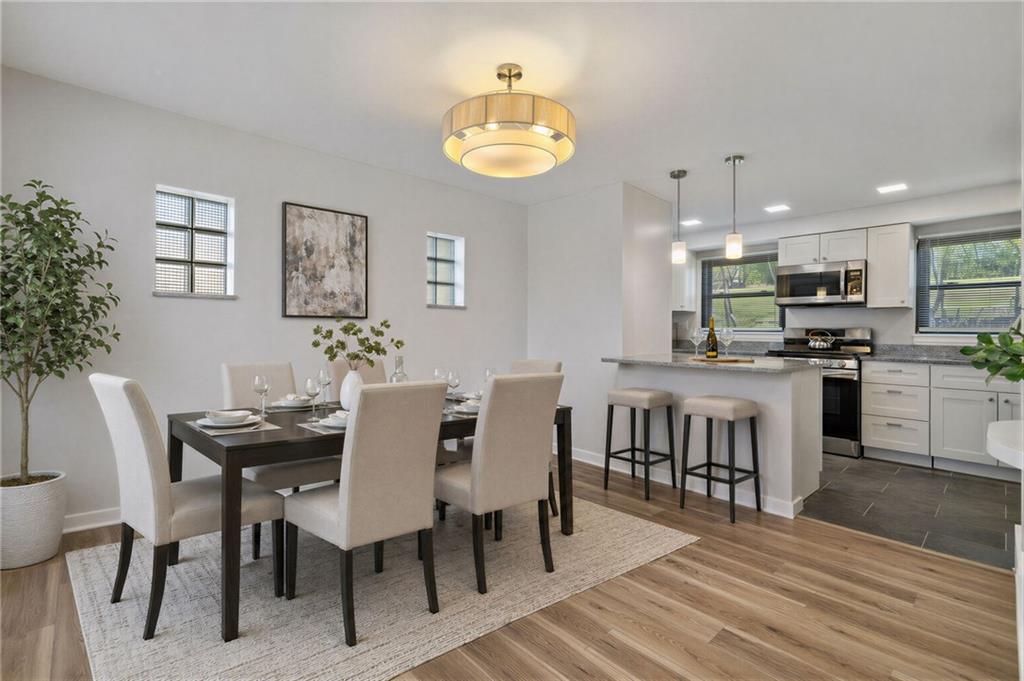 973 Agnew Road Pittsburgh, PA 15227 - Photo 12 of 46 Dining Room