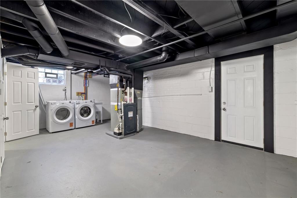 973 Agnew Road Pittsburgh, PA 15227 - Photo 36 of 46 Laundry/Utility Room