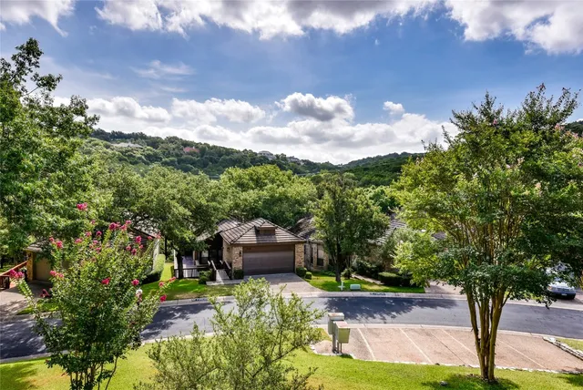 $699,000 | 3509 Fawn Trail, Austin, TX 78746