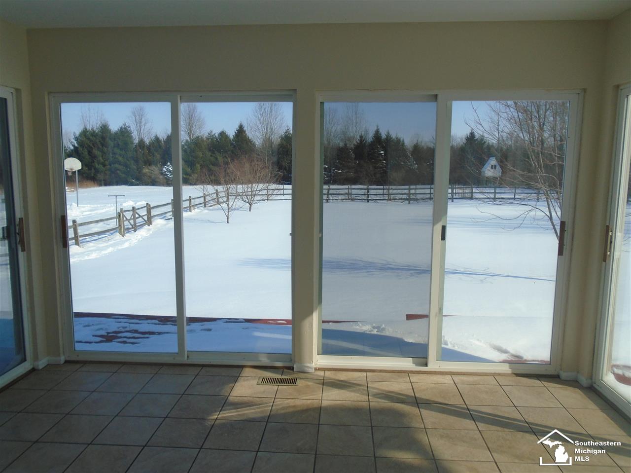 12066 Secor Road Petersburg, MI 49270 - Photo 24 of 38 50034621-23.JPG