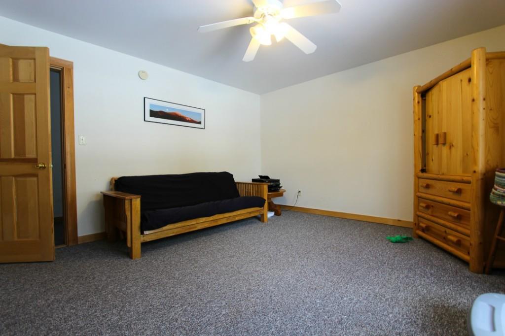 19 Mills Hill Road Newry, ME 04261 - Photo 28 of 32 Living room/family area in apartment