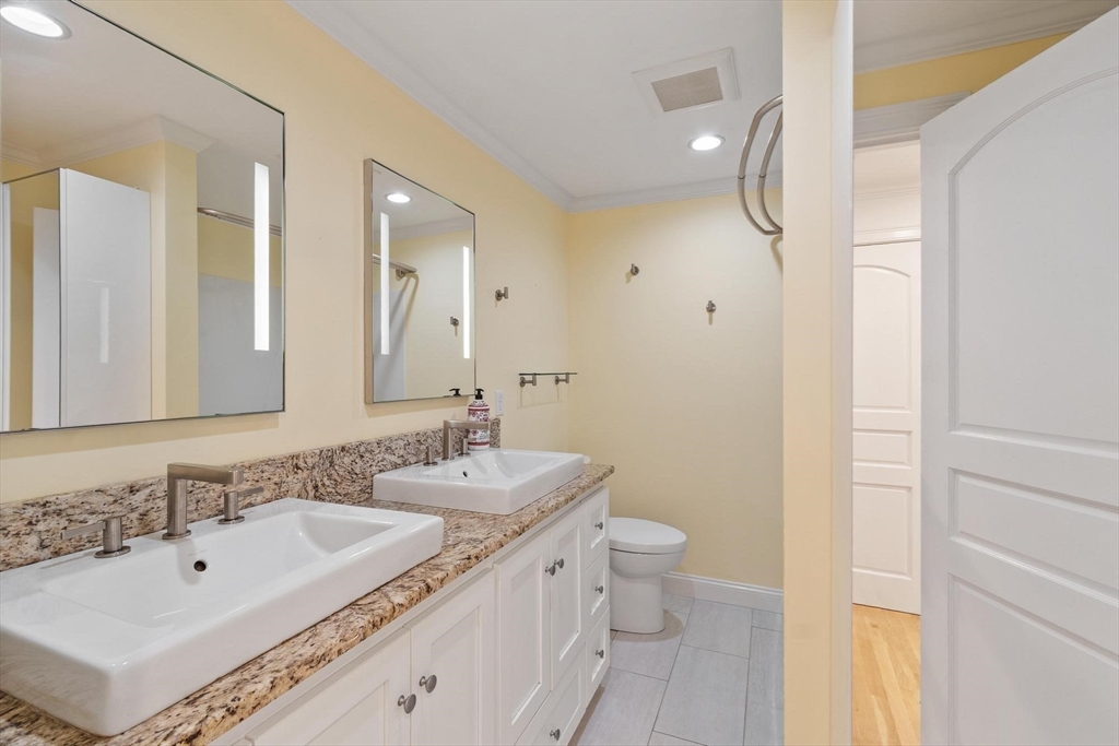 24 Robin Hill Road Chelmsford, MA 01824 - Photo 27 of 42 Gallery Image 27