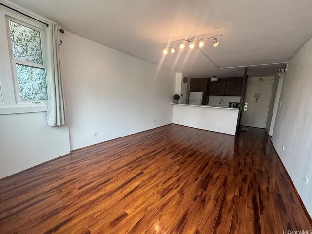 $1,880 | 1050 Kinau Street, Unit 506, Honolulu, HI 96814