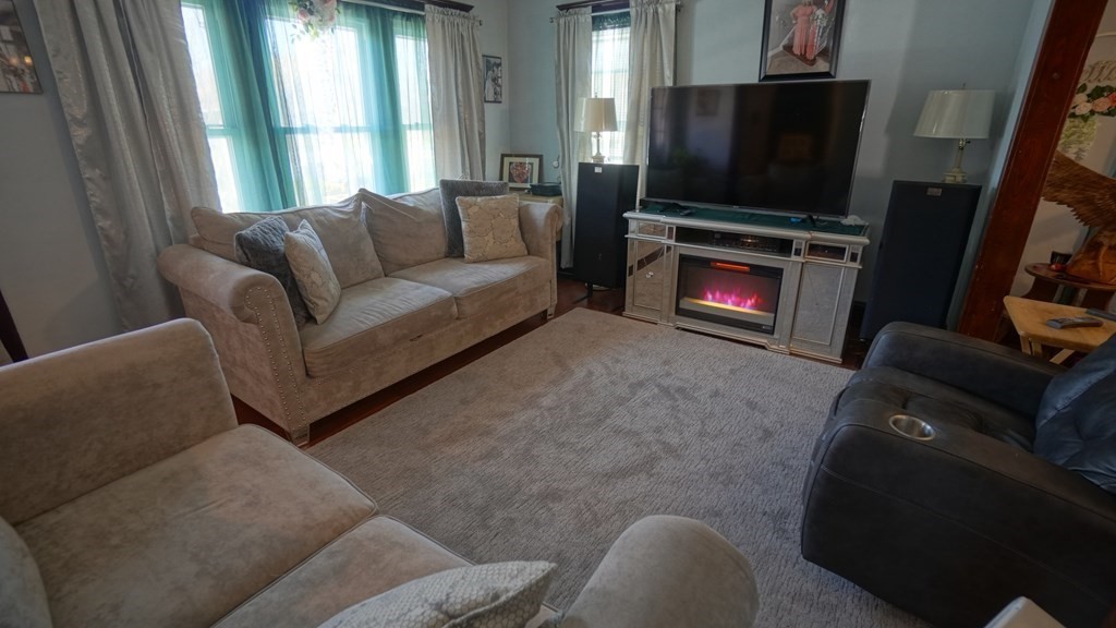 57-59 Lester Street Springfield, MA 01108 - Photo 9 of 19