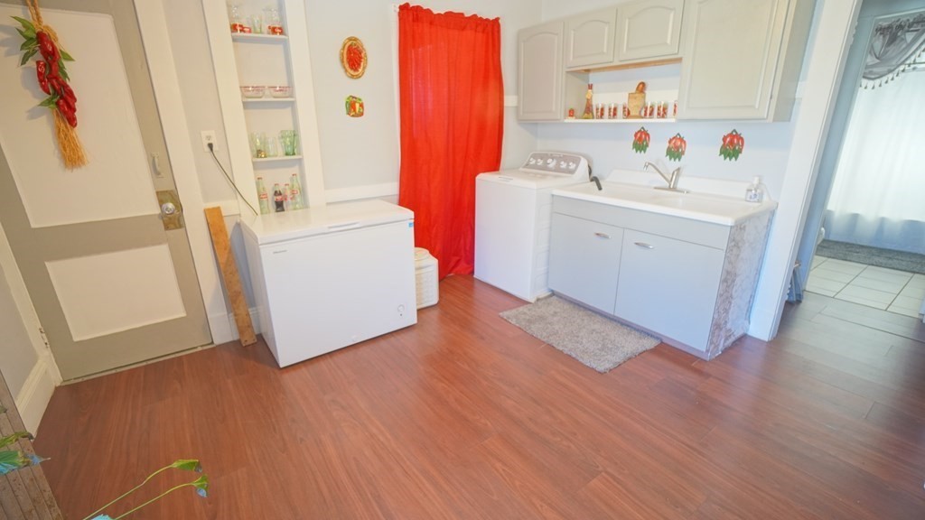 57-59 Lester Street Springfield, MA 01108 - Photo 10 of 19