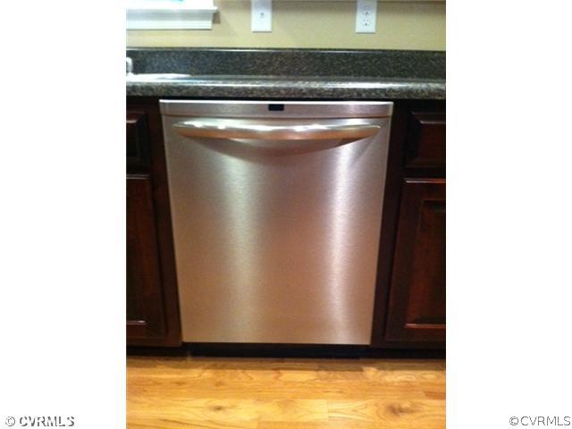 20512 Woodland Road Sutherland, VA 23885 - Photo 20 of 22 Kitchen