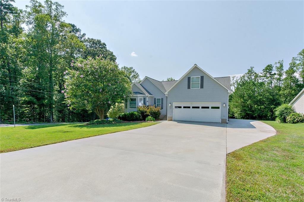 115 Manor Ridge Way Lexington, NC 27292 - Photo 7 of 50 Gallery Image 7
