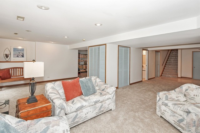 334 Roberts Road Inverness, IL 60010 - Photo 22 of 25