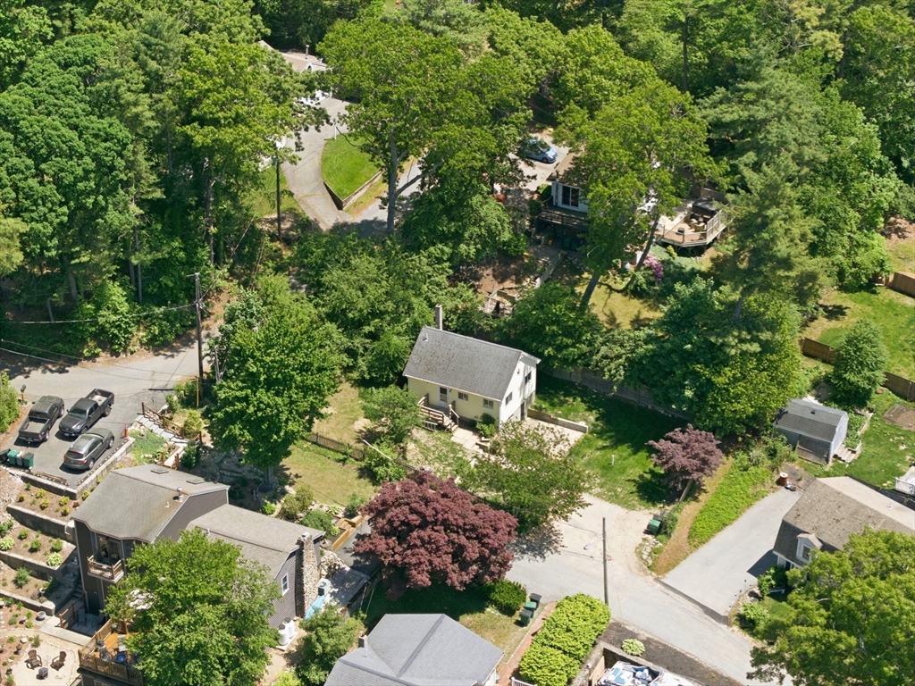 10 Fir Road Pembroke, MA 02359 - Photo 7 of 38