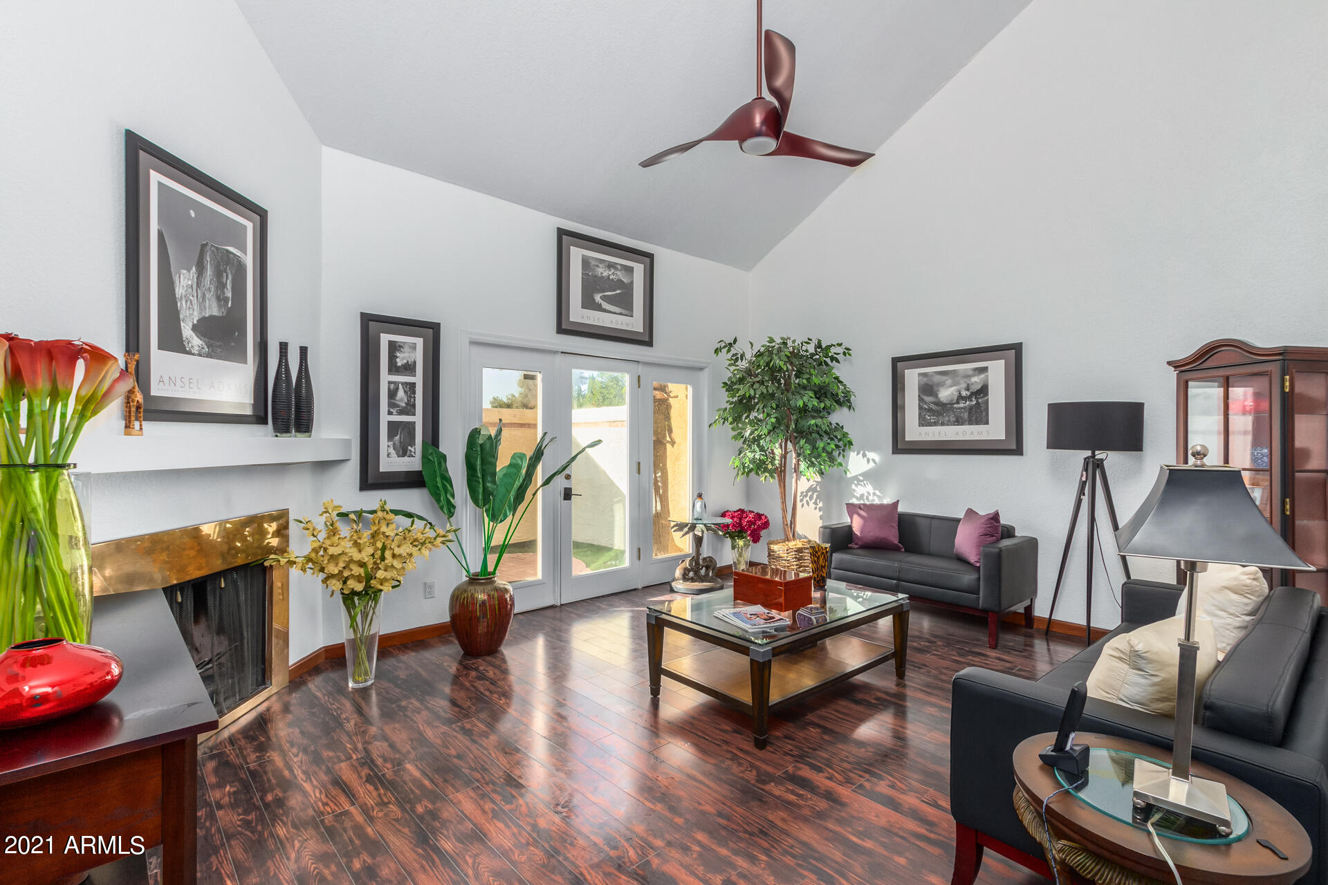 2429 East Rancho Drive Phoenix, AZ 85016 - Photo 10 of 20 Living