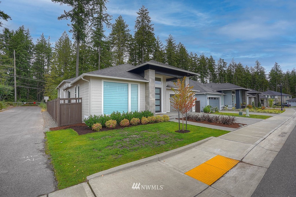 4490 Castleton Road Southwest Port Orchard, WA 98367 - Photo 3 of 33 Gallery Image 3