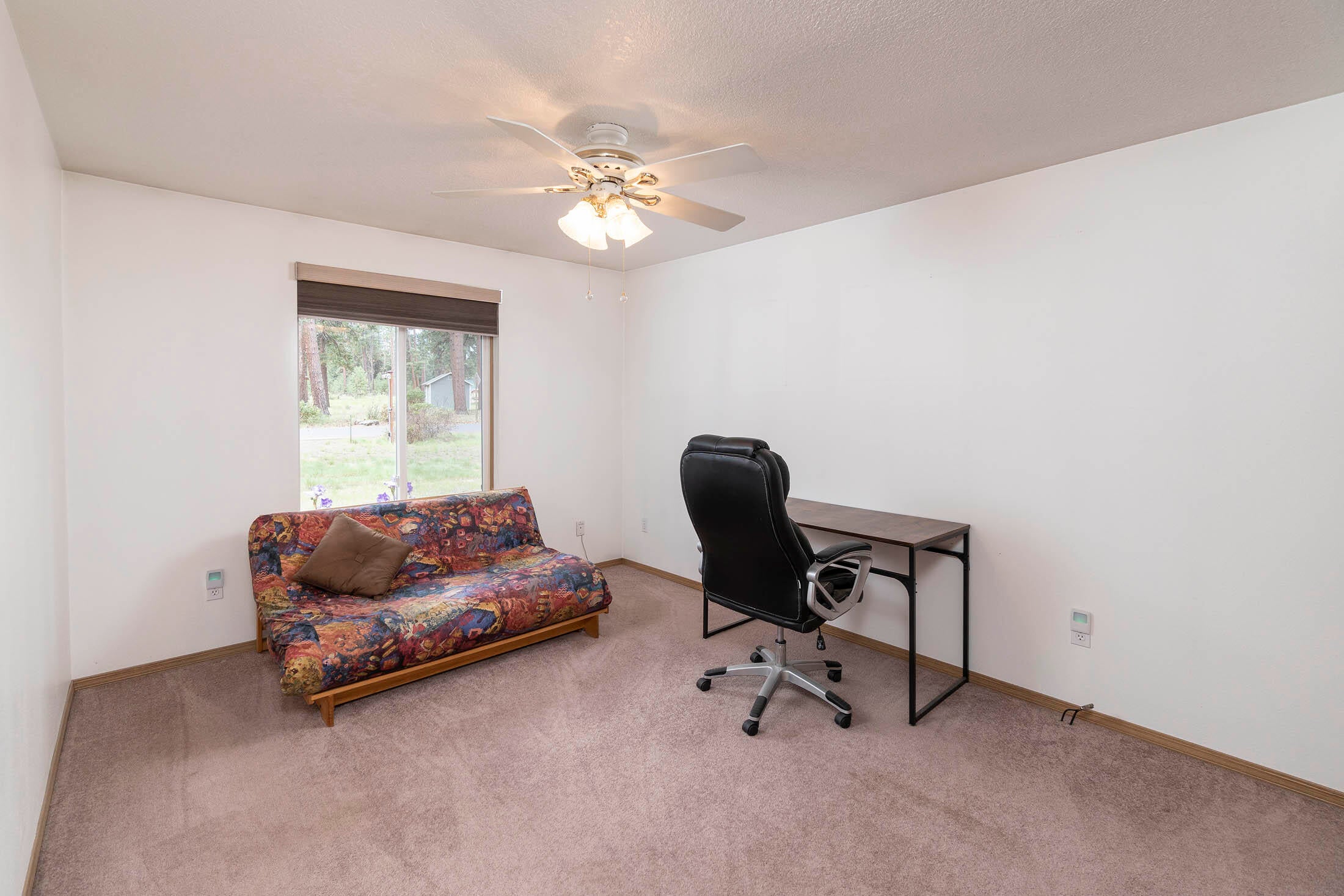19258 Apache Road Bend, OR 97702 - Photo 13 of 23 19258 Apache Rd_0028 copy