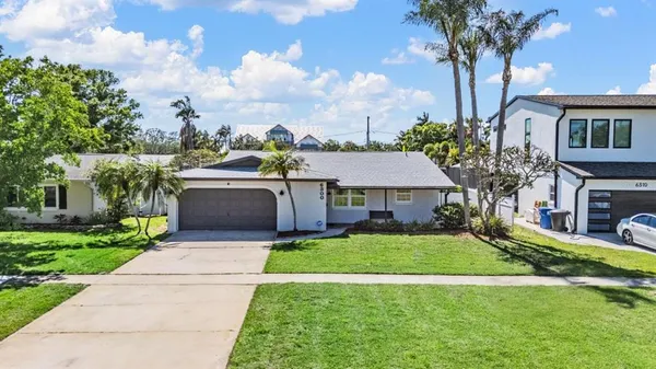 $600,000 | 6300 Bayou Grande Boulevard Northeast, St. Petersburg, FL 33702