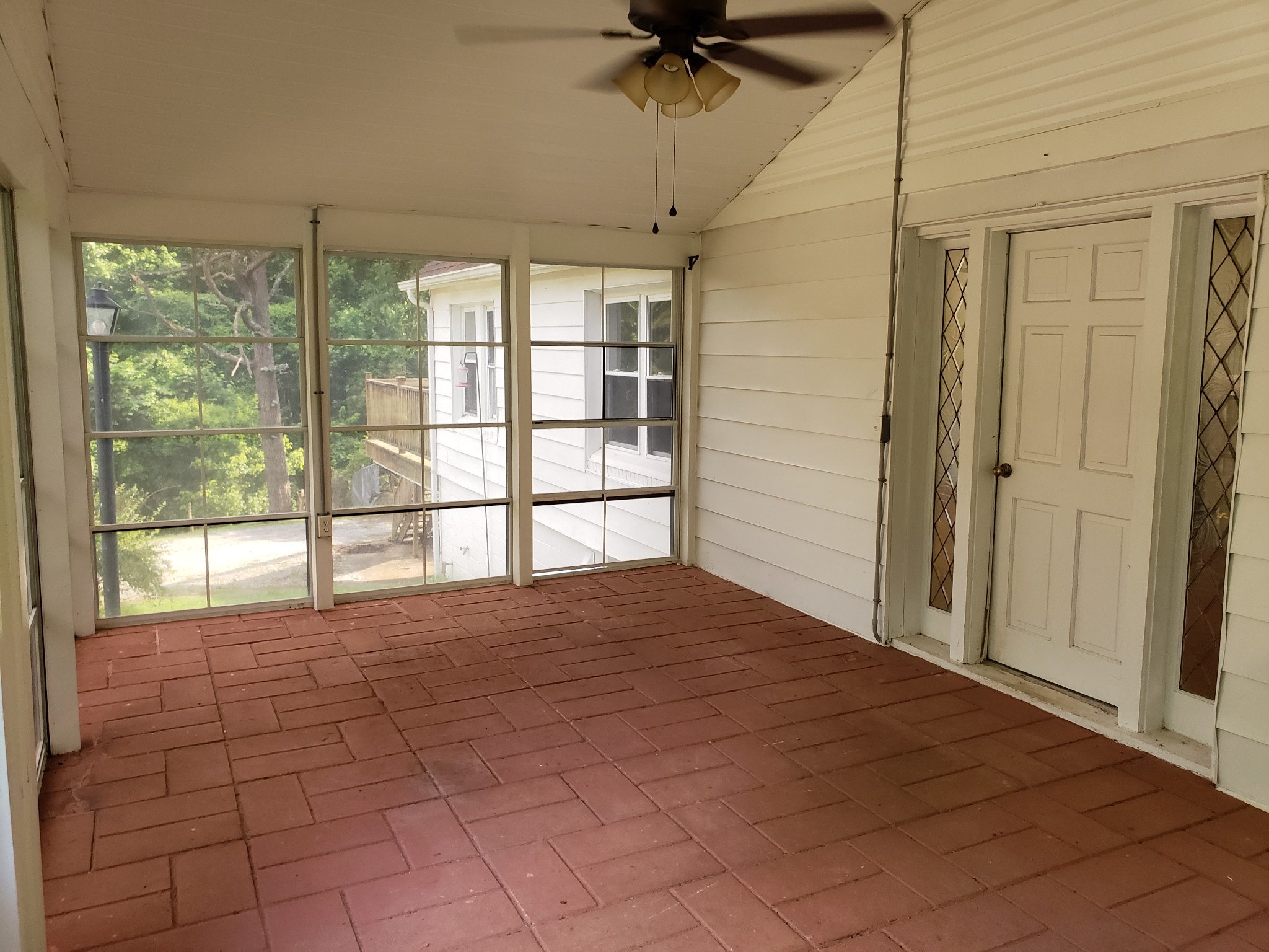1199 Salem Road Clarksville, TN 37040 - Photo 3 of 34 Gallery Image 3