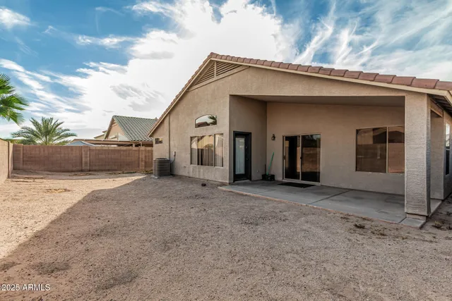 $2,075 | 16423 West Monroe Street, Goodyear, AZ 85338