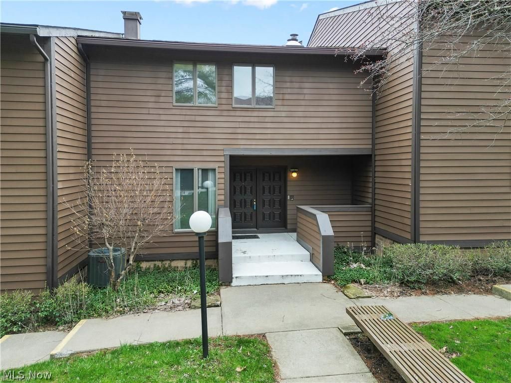 1175 East Calla Road, Unit B103 Youngstown, OH 44514 - Photo 1 of 30