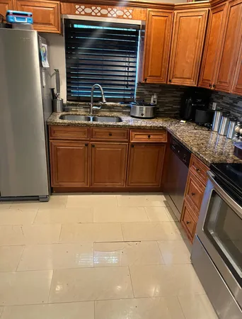 $359,900 | 1260 Southwest 6th Avenue, Deerfield Beach, FL 33441