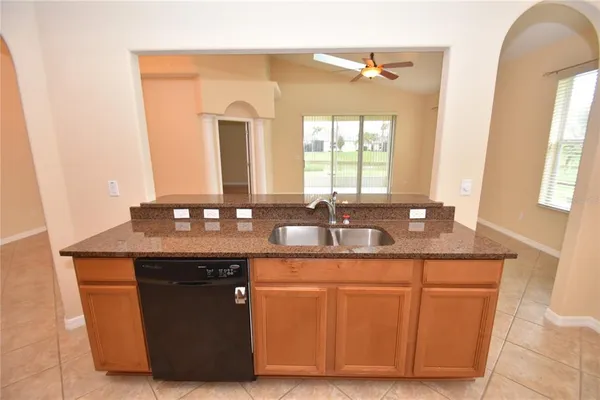 $2,300 | 40 Arrowhead Drive, Palm Coast, FL 32137