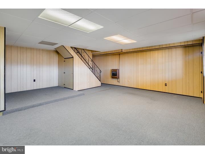 12442 Wyndom Road Philadelphia, PA 19154 - Photo 19 of 23 Basement - Finished