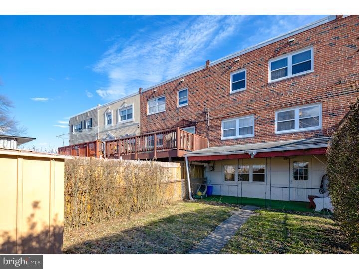 12442 Wyndom Road Philadelphia, PA 19154 - Photo 22 of 23 Exterior Back