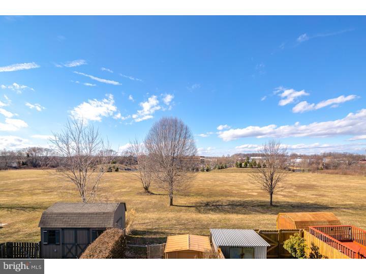 12442 Wyndom Road Philadelphia, PA 19154 - Photo 23 of 23 View in Back