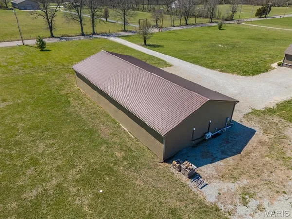 $849,900 | 5909 Feezor Road, Farmington, MO 63640