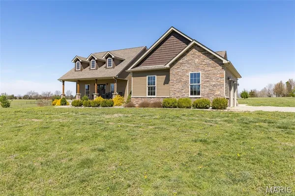 $849,900 | 5909 Feezor Road, Farmington, MO 63640